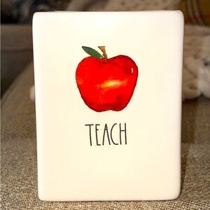 NWT Rae Dunn “TEACH” 🍎 School Teacher Pen/Pencil Ceramic Cube Holder 4.5"x3.5"